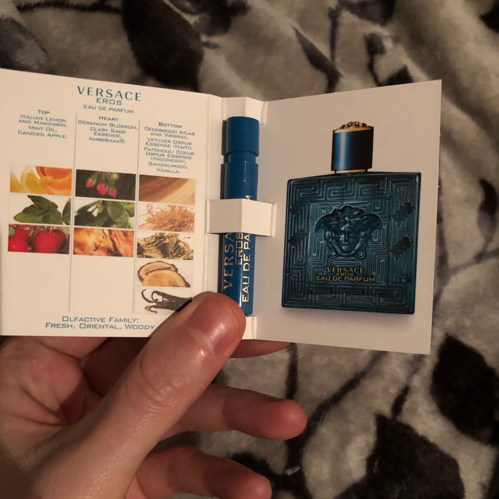 Versace Eros EDP & Versace Eros Flame EDP 1 ml eqch